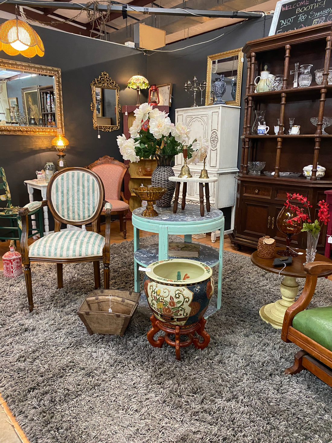 How to Price Right in Your Antique Booth